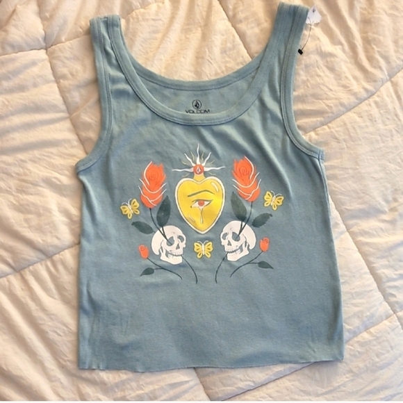 Lot Of 3 Billabong Volcom Surf Cropped Tee/Tank Size M NWOT - Picture 2 of 4